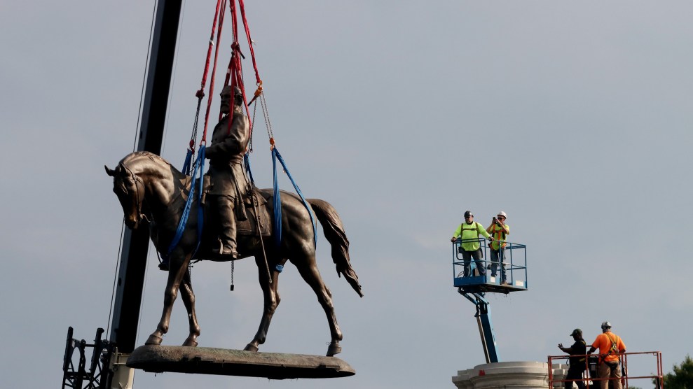 Richmond confederate monument being removed