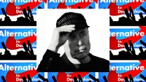 Photo collage of Elon Musk wearing a "Make America Great Again" hat; behind him is a pattern of repeating "Alternative für Deutschland" signage.